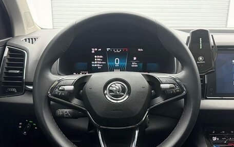 Skoda Karoq I, 2022 год, 2 232 000 рублей, 11 фотография