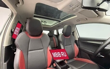 Skoda Karoq I, 2022 год, 2 232 000 рублей, 14 фотография