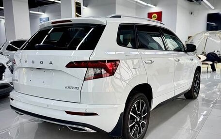 Skoda Karoq I, 2023 год, 1 920 000 рублей, 6 фотография