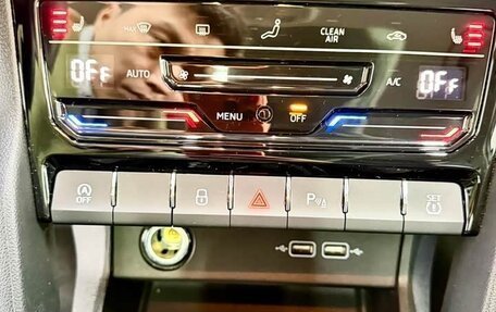 Skoda Karoq I, 2023 год, 1 920 000 рублей, 13 фотография