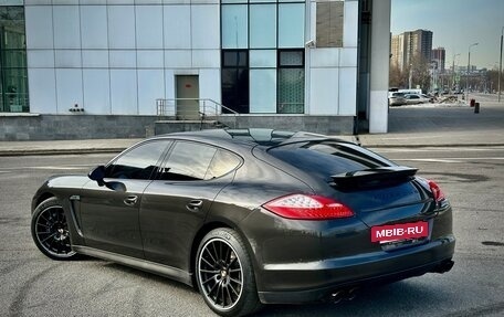 Porsche Panamera II рестайлинг, 2011 год, 3 800 000 рублей, 2 фотография