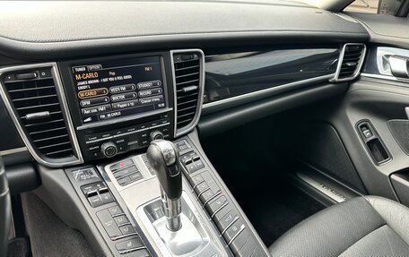 Porsche Panamera II рестайлинг, 2011 год, 3 800 000 рублей, 18 фотография