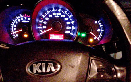 KIA Rio III рестайлинг, 2014 год, 550 000 рублей, 6 фотография