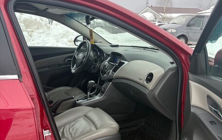 Chevrolet Cruze II, 2010 год, 725 000 рублей, 9 фотография