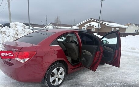 Chevrolet Cruze II, 2010 год, 725 000 рублей, 8 фотография