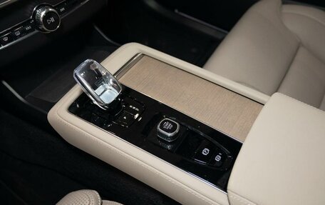 Volvo XC90 II рестайлинг, 2025 год, 11 800 000 рублей, 18 фотография