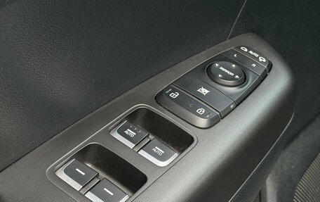 KIA Sportage IV рестайлинг, 2020 год, 2 440 000 рублей, 21 фотография