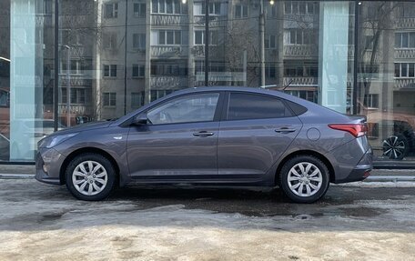 Hyundai Solaris II рестайлинг, 2021 год, 1 630 000 рублей, 8 фотография