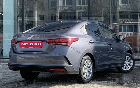 Hyundai Solaris II рестайлинг, 2021 год, 1 630 000 рублей, 5 фотография