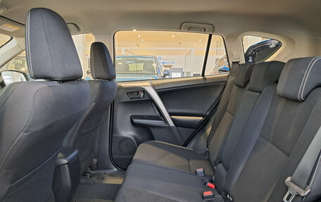 Toyota RAV4, 2018 год, 2 479 000 рублей, 12 фотография