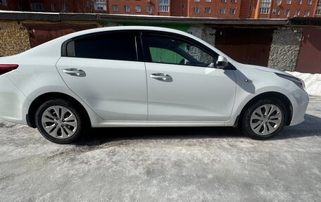 KIA Rio IV, 2017 год, 1 200 000 рублей, 3 фотография