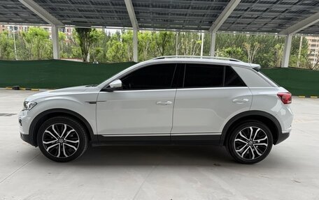 Volkswagen T-Roc I, 2022 год, 2 130 000 рублей, 5 фотография