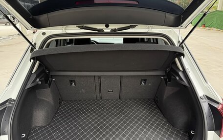 Volkswagen T-Roc I, 2022 год, 2 130 000 рублей, 9 фотография