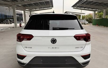 Volkswagen T-Roc I, 2022 год, 2 130 000 рублей, 4 фотография