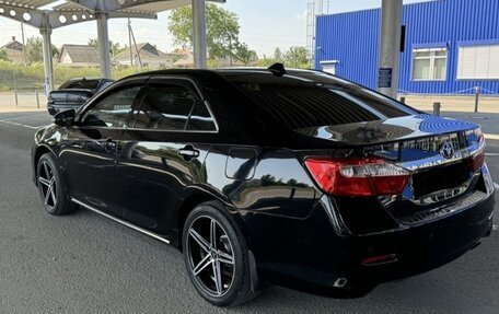 Toyota Camry, 2011 год, 1 350 000 рублей, 4 фотография