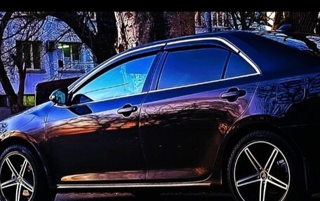 Toyota Camry, 2011 год, 1 350 000 рублей, 2 фотография