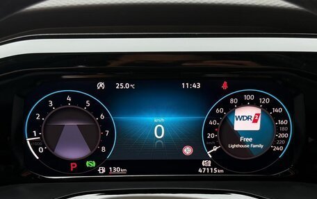 Volkswagen Multivan, 2022 год, 4 800 000 рублей, 12 фотография