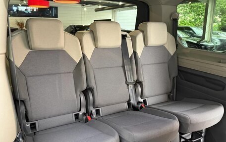 Volkswagen Multivan, 2022 год, 4 800 000 рублей, 17 фотография