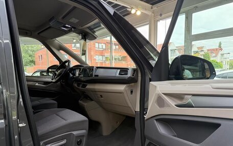 Volkswagen Multivan, 2022 год, 4 800 000 рублей, 20 фотография