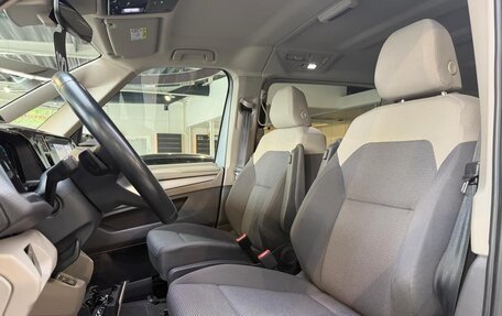 Volkswagen Multivan, 2022 год, 4 800 000 рублей, 26 фотография