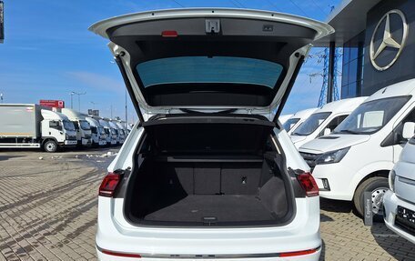 Volkswagen Tiguan II, 2019 год, 2 780 000 рублей, 7 фотография