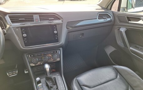 Volkswagen Tiguan II, 2019 год, 2 780 000 рублей, 18 фотография