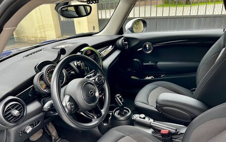 MINI Hatch, 2018 год, 2 фотография