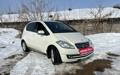 Mercedes-Benz A-Класс, 2012 год, 650 000 рублей, 2 фотография