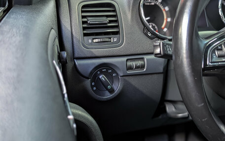 Skoda Yeti I рестайлинг, 2018 год, 1 800 000 рублей, 28 фотография