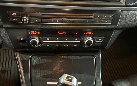 BMW 5 серия, 2016 год, 1 950 000 рублей, 14 фотография