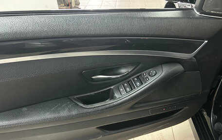 BMW 5 серия, 2016 год, 1 950 000 рублей, 21 фотография