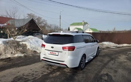 KIA Carnival III, 2018 год, 2 670 000 рублей, 3 фотография