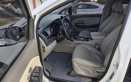 KIA Carnival III, 2018 год, 2 670 000 рублей, 9 фотография