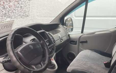 Renault Trafic, 2010 год, 850 000 рублей, 11 фотография