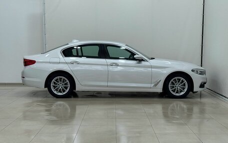 BMW 5 серия, 2018 год, 2 757 000 рублей, 11 фотография