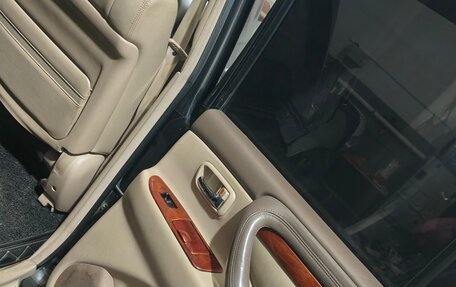 Lexus LX II, 2001 год, 1 920 000 рублей, 14 фотография