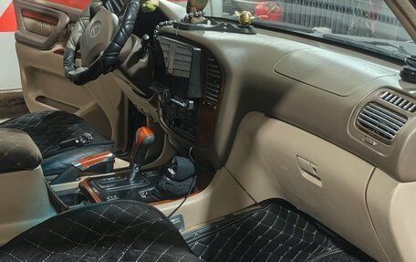 Lexus LX II, 2001 год, 1 920 000 рублей, 16 фотография