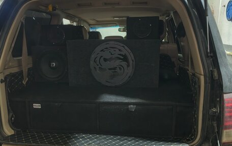 Lexus LX II, 2001 год, 1 920 000 рублей, 11 фотография