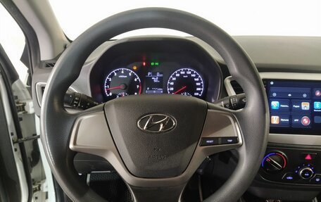 Hyundai Solaris II рестайлинг, 2018 год, 1 049 000 рублей, 7 фотография