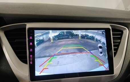 Hyundai Solaris II рестайлинг, 2018 год, 1 049 000 рублей, 13 фотография