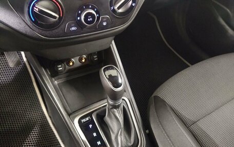 Hyundai Solaris II рестайлинг, 2018 год, 1 049 000 рублей, 9 фотография