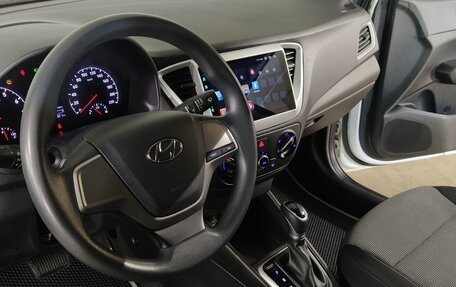 Hyundai Solaris II рестайлинг, 2018 год, 1 049 000 рублей, 17 фотография