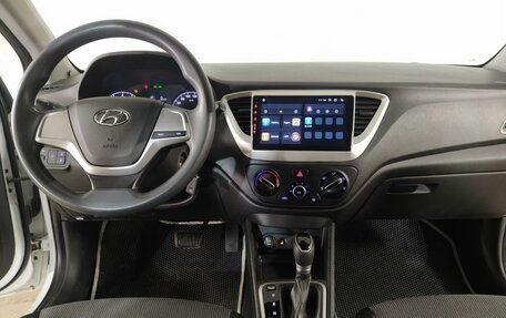Hyundai Solaris II рестайлинг, 2018 год, 1 049 000 рублей, 19 фотография