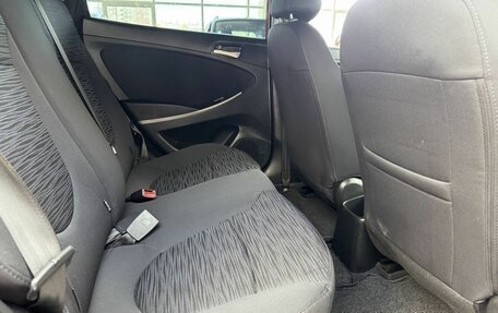 Hyundai Solaris II рестайлинг, 2014 год, 999 000 рублей, 24 фотография