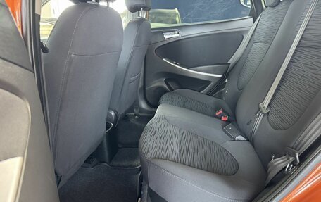 Hyundai Solaris II рестайлинг, 2014 год, 999 000 рублей, 23 фотография