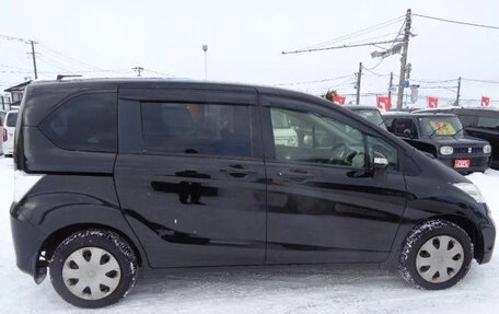 Honda Freed I, 2014 год, 890 444 рублей, 8 фотография