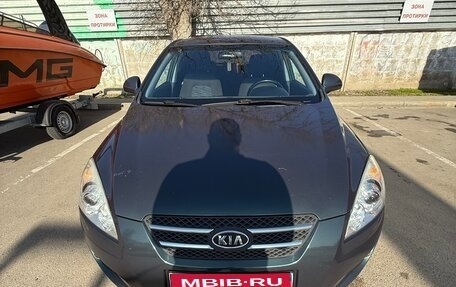 KIA cee'd I рестайлинг, 2008 год, 690 000 рублей, 1 фотография