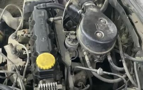 Opel Vectra B рестайлинг, 1996 год, 100 000 рублей, 6 фотография