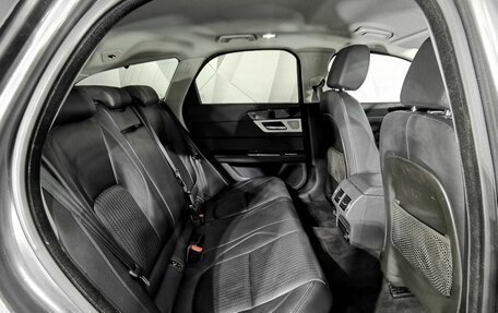 Jaguar XF II, 2017 год, 2 145 000 рублей, 17 фотография