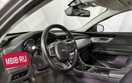 Jaguar XF II, 2017 год, 2 145 000 рублей, 19 фотография